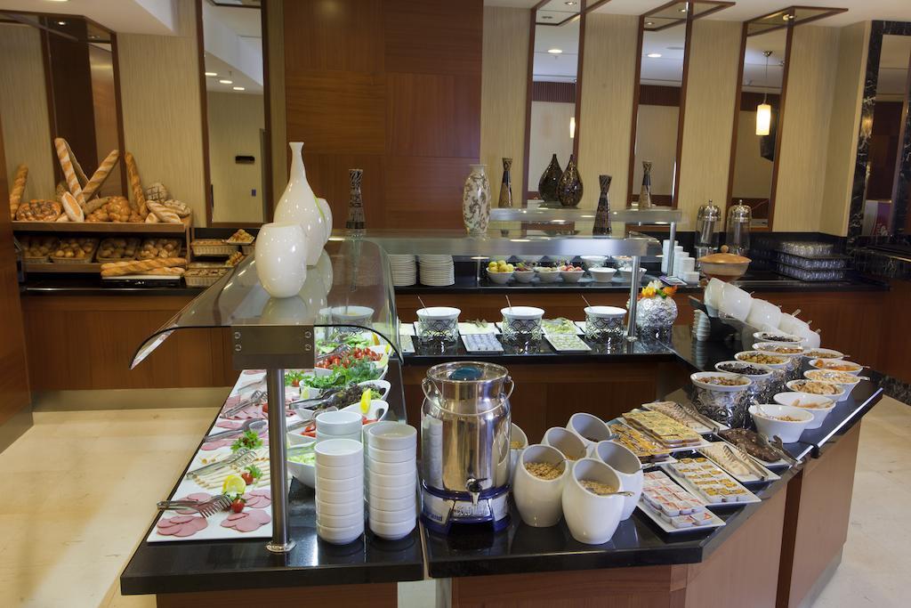 The Parma Hotel & Spa Taksim Истанбул Екстериор снимка